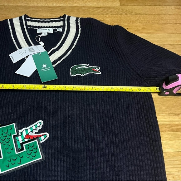 Lacoste NWT 100% Wool Holiday Comic Badge Striped V-Neck Sweater 5 Large - Picture 12 of 13